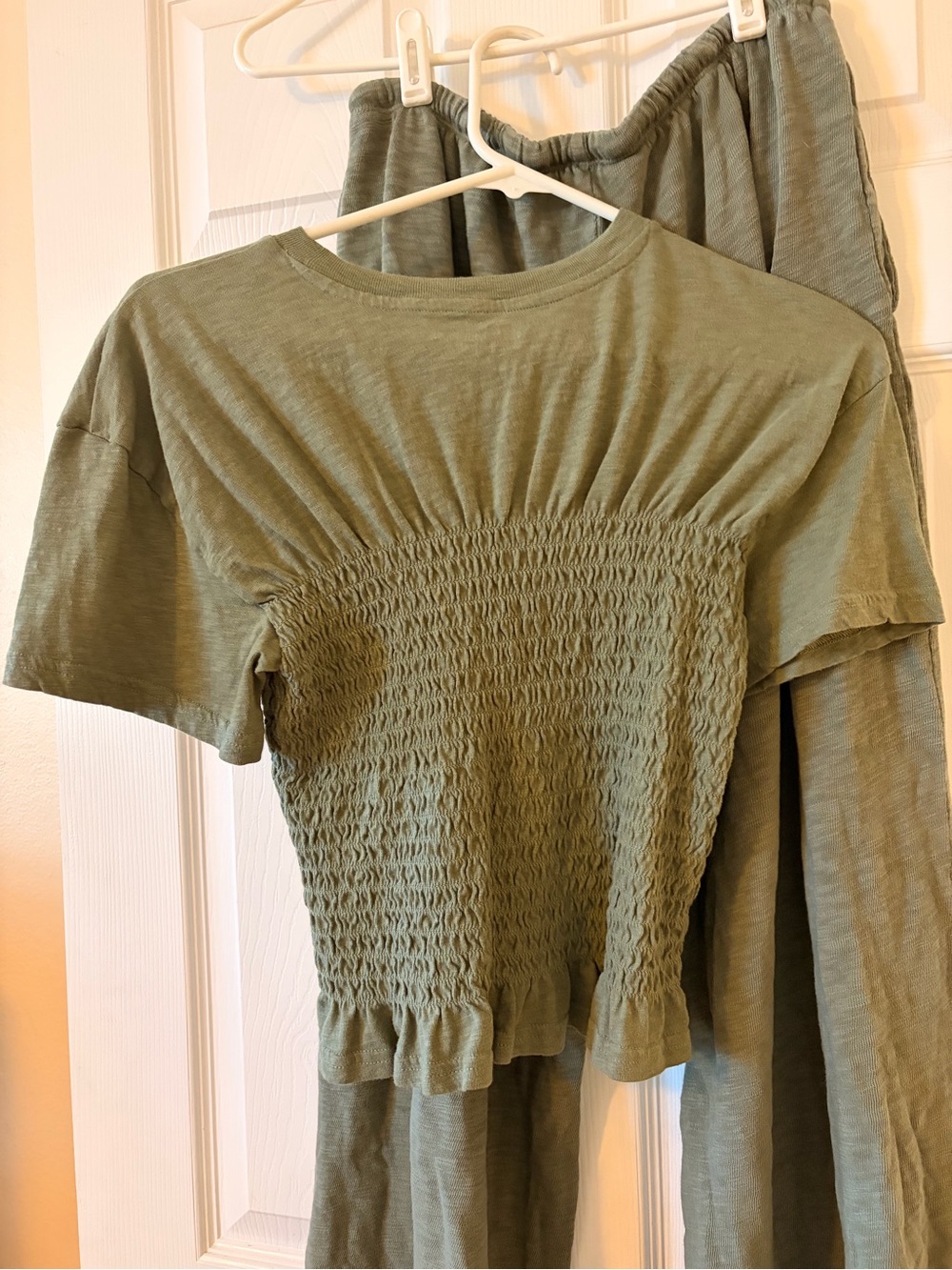 Aerie SMALL Relaxed Olive Wide-Leg Drawstring Pants with X-SMALL top- set